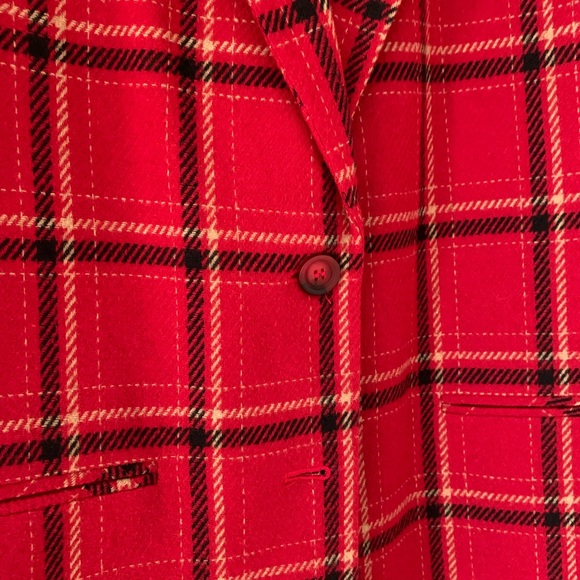 Blazer - Picture 5 of 6